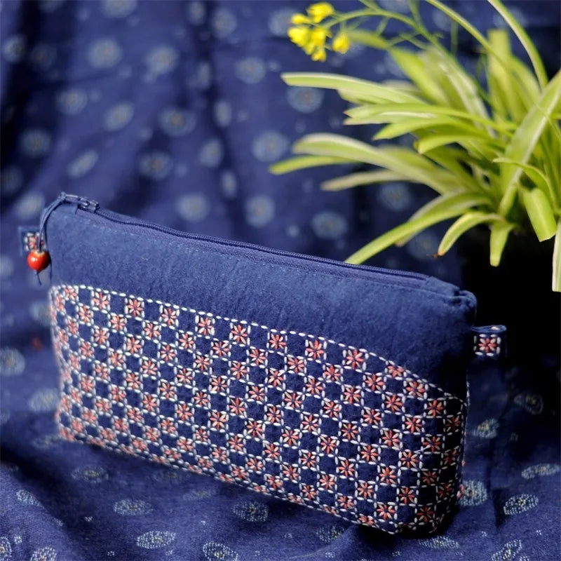 All-in-one Sashiko bag sewing kit; complete beginner's set for making a Chinese-style tote or crossbody bag.