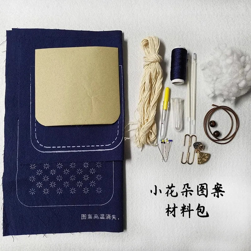 Kit portamonete Sashiko a fiore piccolo – Astuccio portachiavi con ricamo fai-da-te con cornice e tessuto – Kit da cucito per principianti